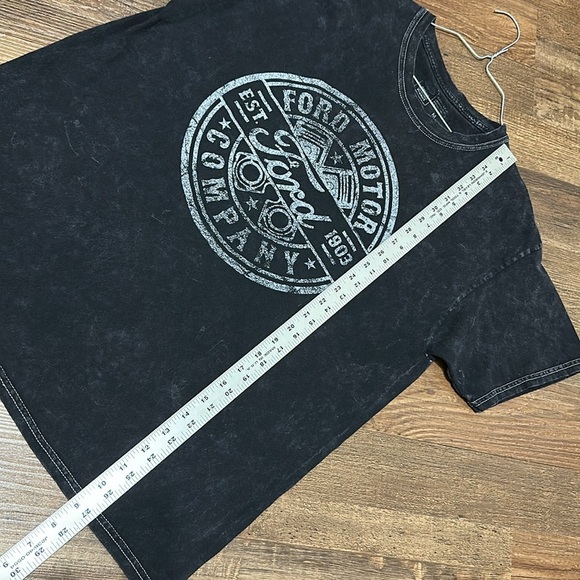 Black T-Shirt - Picture 6 of 6